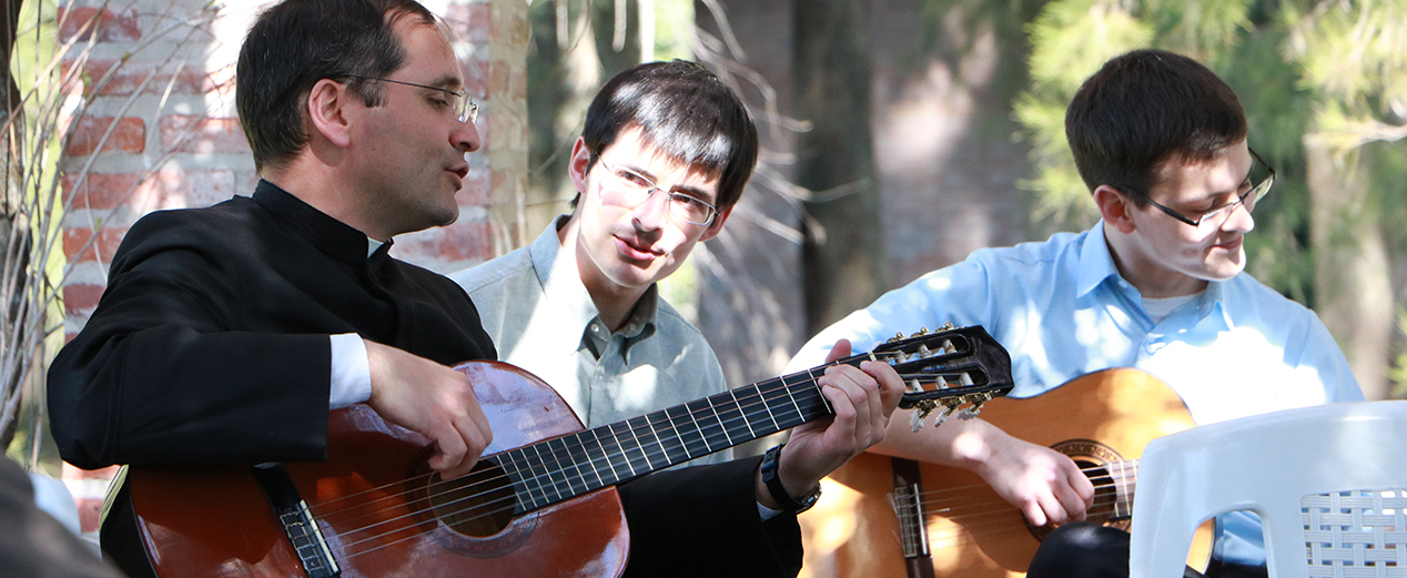 tocando-la-guitarra