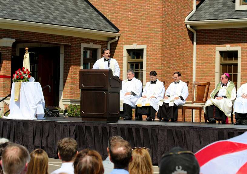 Family-Center-Blessing-Dedication_16