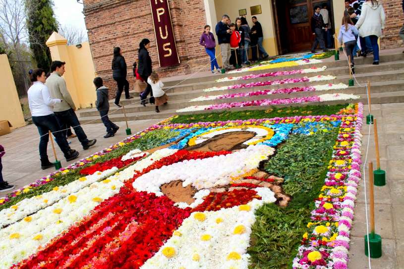 Corpus-Christi-Infiorata-Villa-Elisa-17