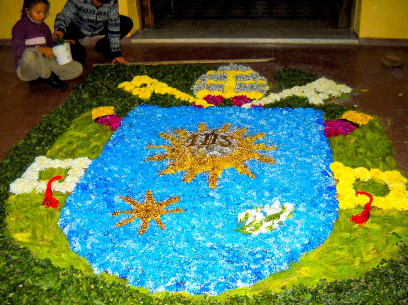 Corpus-Christi-Infiorata-Villa-Elisa-38