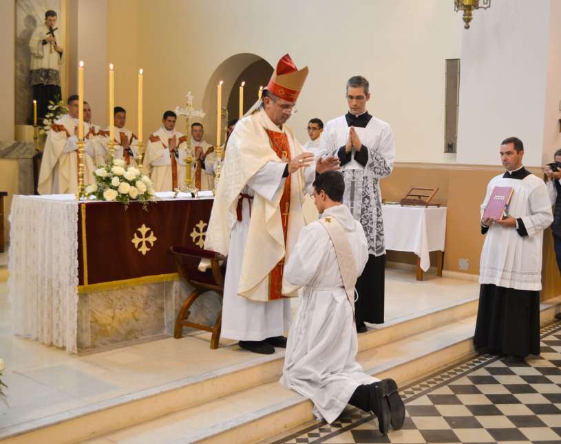 ordenacion-sacerdotal-p.juan-de-dios11