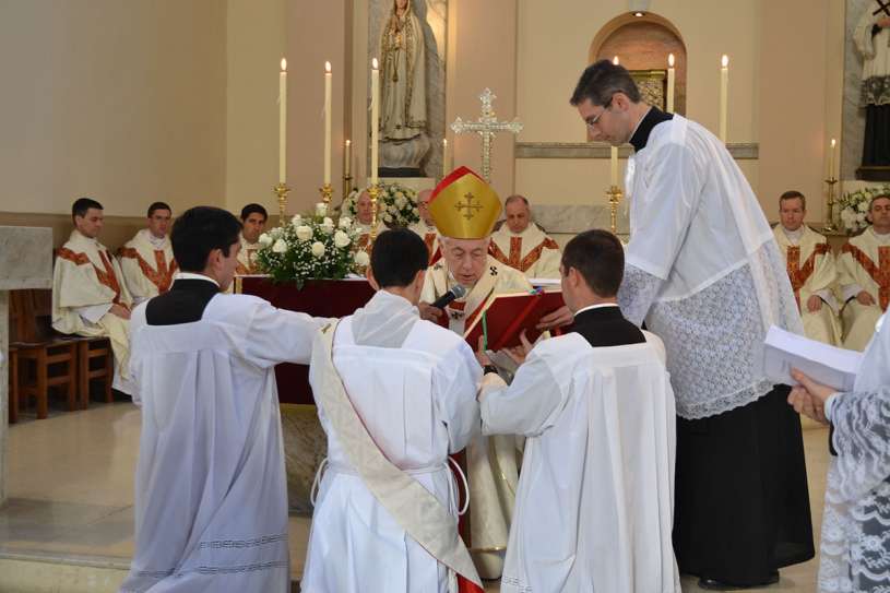 ordenaciones sacerdotales villa elisa 2013_06