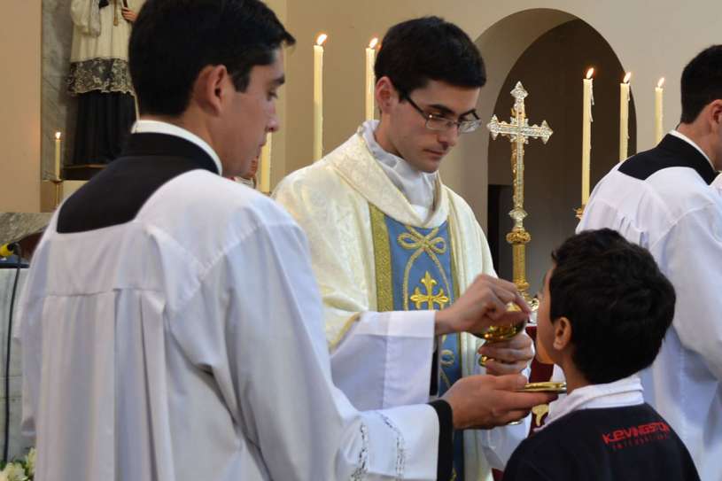 ordenaciones sacerdotales villa elisa 2013_22