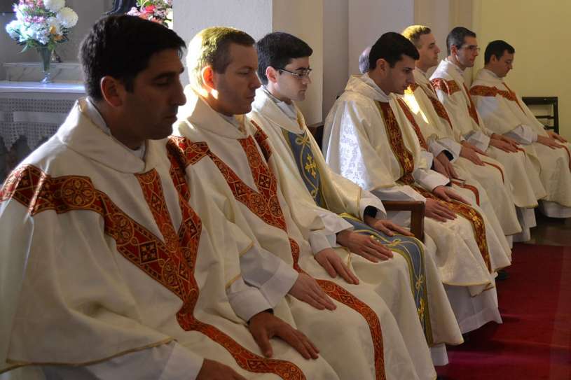 ordenaciones sacerdotales villa elisa 2013_33